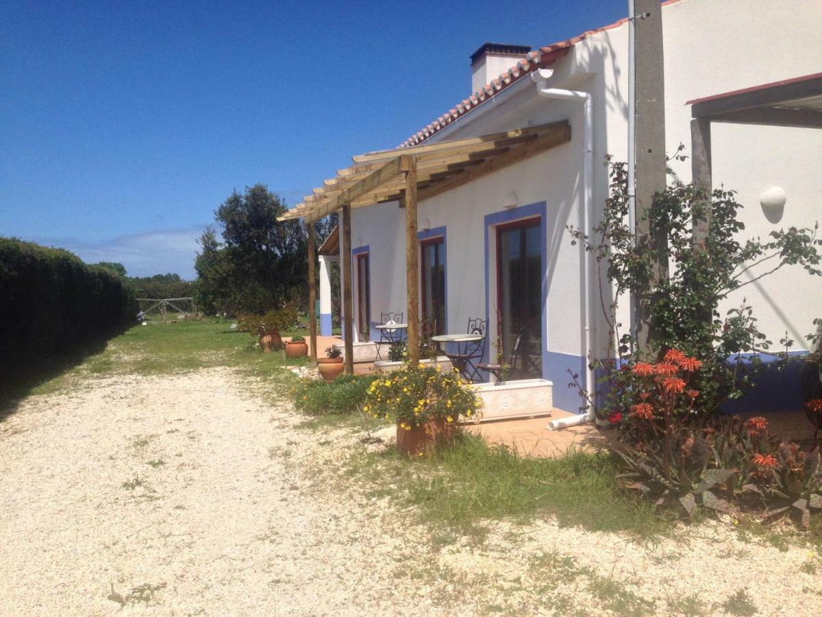 Quintinha Mojud Bed & Breakfast Рогил Екстериор снимка